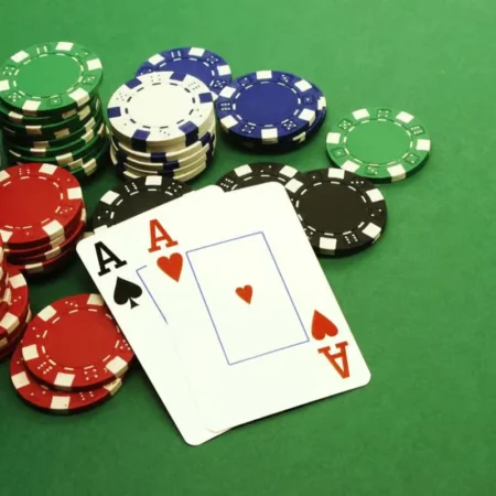 Mastering Poker Tournaments: Endurance and Focus Tips