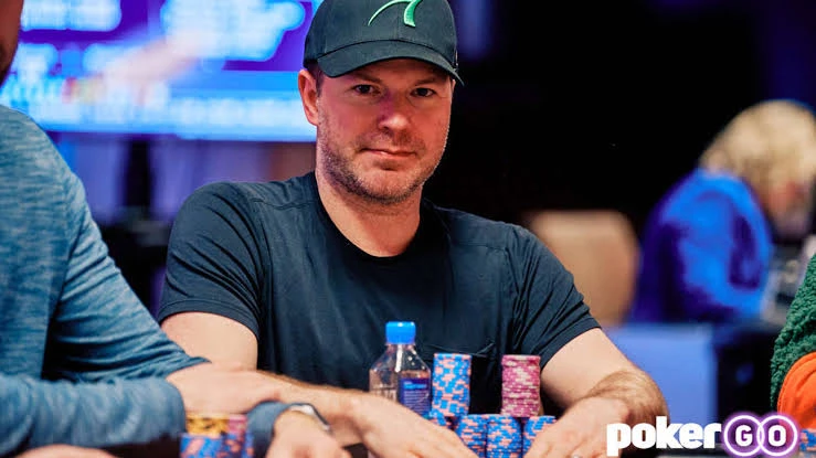 Mastering Poker Strategy: Adapting Your Gameplay Based on Stack Size