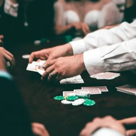 Mastering Poker Strategy: Maximizing Your Winnings by Adapting to Different Stack Sizes