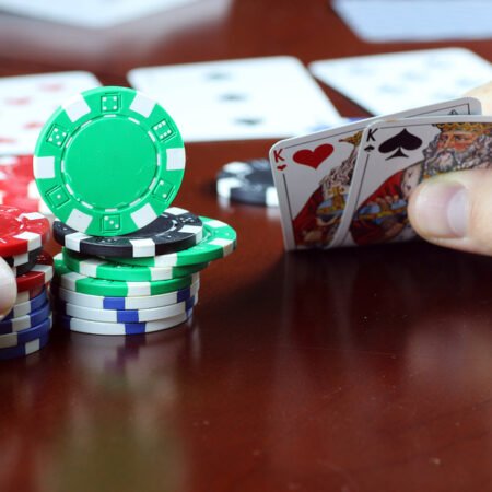 When to Fold the Continuation Bet: A Player’s Guide to Smart Poker Strategies