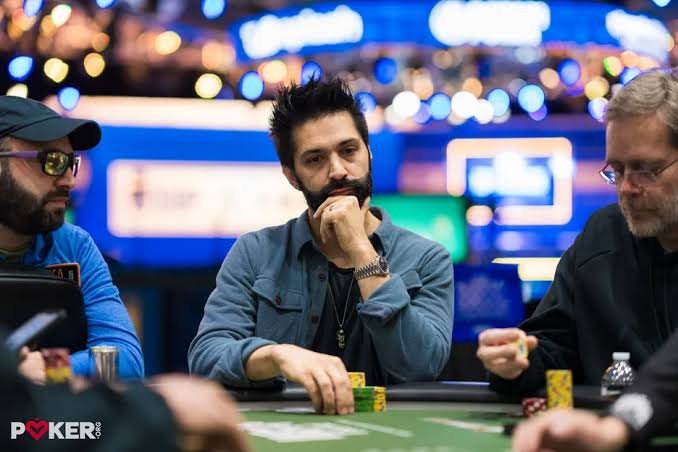 The Art of Stack Sizes: A Poker Player’s Guide to Winning Decisions