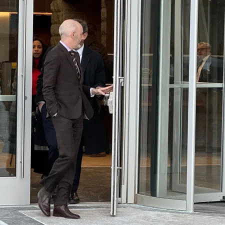 High-Stakes Attorney Tom Goldstein Wins $1.7M Before Indictment