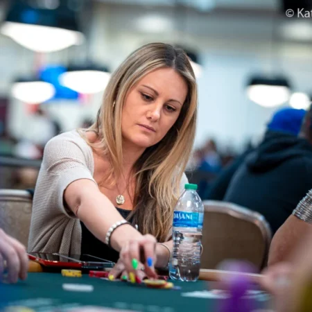 Mastering Poker: Leveraging Weaknesses for Table Dominance