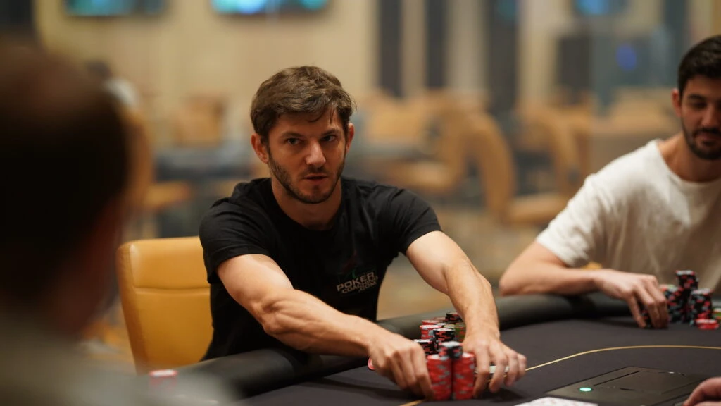 Omaha Poker Rules Hi-Lo: Understanding the Split-Pot Strategy Revolution