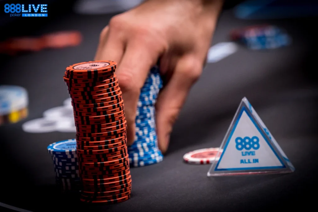 Beyond the Felt: A Roadmap to Poker Mastery Through Livestreams