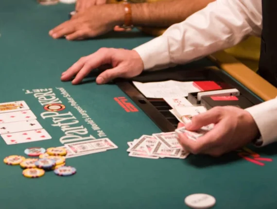The Ultimate Guide to Dominating Online Poker Tournaments with Solid Early Game Strategy