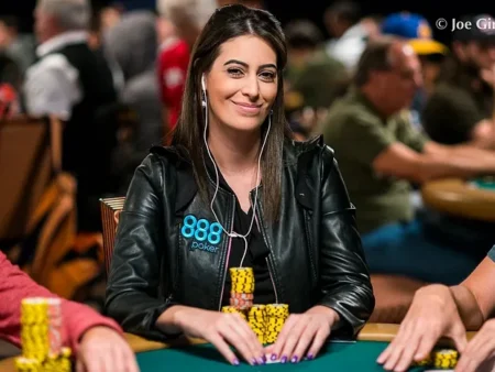 How Do Pro Players Build a Winning Online Poker Tournament Strategy?