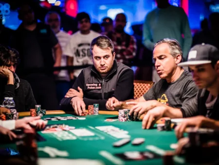 How Do Professional Players Win More Online Poker Tournaments in 2026?
