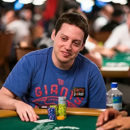Maximizing Wins: Implementing AI Tools in Online Poker Strategy