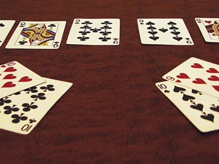 How to Play Poker: Complete Beginner’s Guide to Rules, Hands & Strategy (2026)