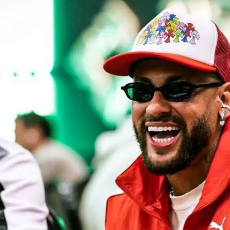 Neymar Forced to Explain Skipping Santos Match for Poker Tournament
