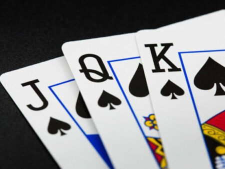 3 Card Poker Strategy: The Q-6-4 Rule Explained (2026 Guide)