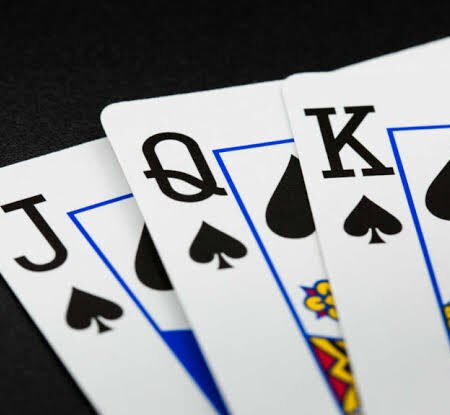 3 Card Poker Strategy: The Q-6-4 Rule Explained (2026 Guide)