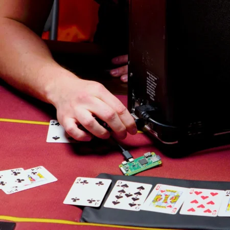Poker Cheating Tools: Why They Don’t Work & How Sites Catch You