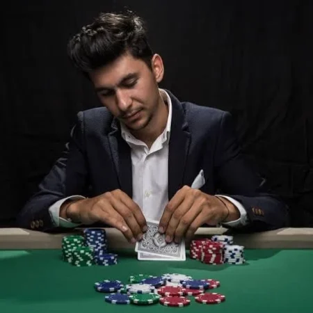 How Much Do Professional Poker Players Really Make?