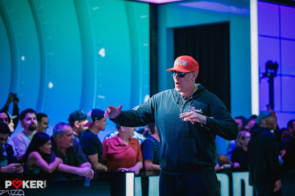 The Art of Stack Size Tracking in Poker: Mastering the Game Within the Game