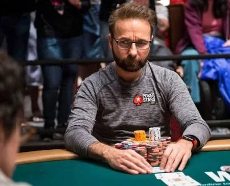 Daniel Negreanu Leads Poker Masters $25K Final Seven as Adrian Mateos Bubbles Again